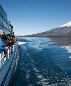 Lago de Todos los Santos y Villa Peulla