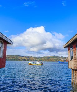 Alternative view of Isla de Chiloé: Castro & Dalcahue