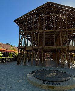 Estructura granero de madera reconstruido en Concha y Toro